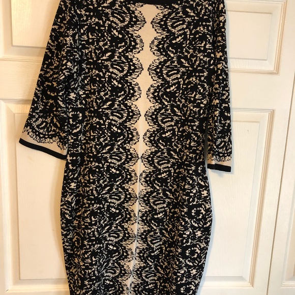 Sweater dress - Picture 2 of 3